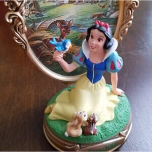 Hallmark Walt Disney's Snow White 1998 Enchanted Memories #2 ornament QXD4056